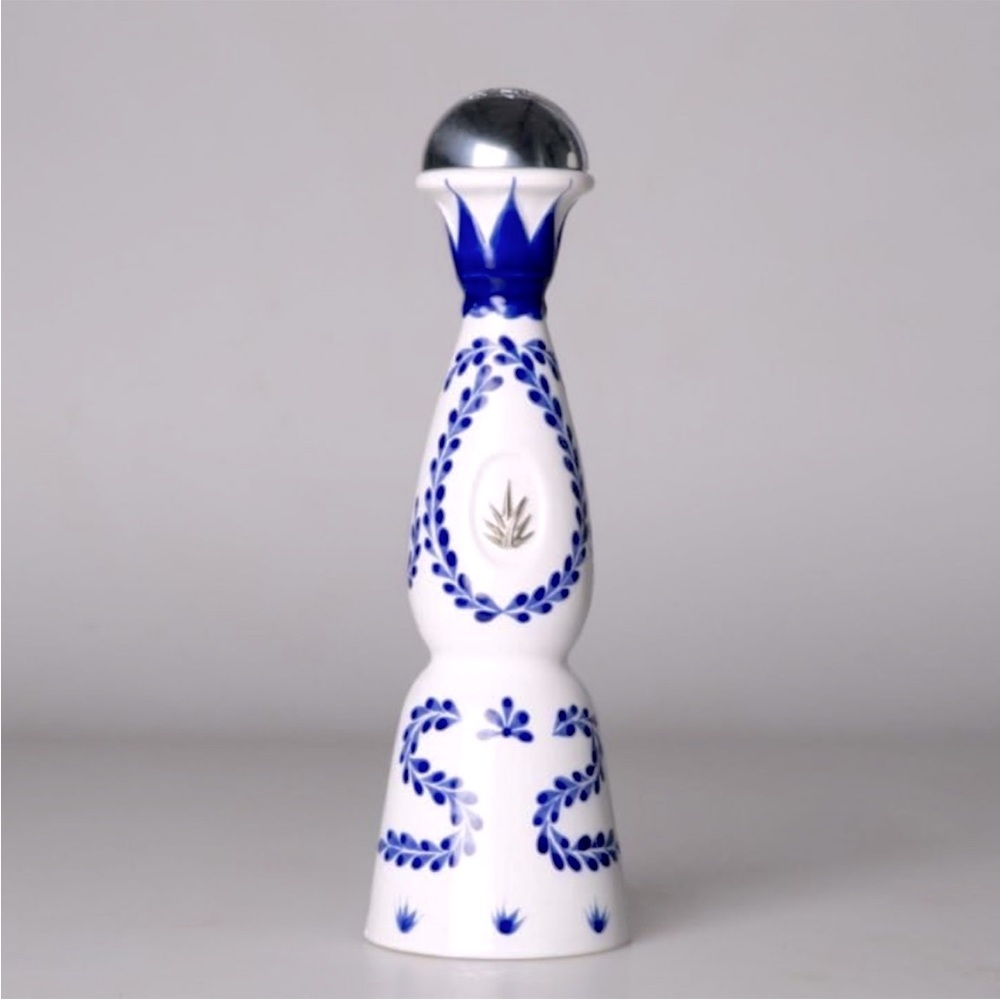 Clase Azul Reposado Tequila - Empty
Ceramic Bottle